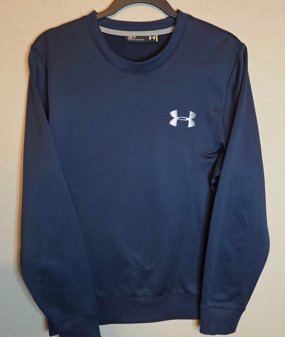 Under Amour Crewneck Athletic Sweatshirt white embroidered logo size S/M